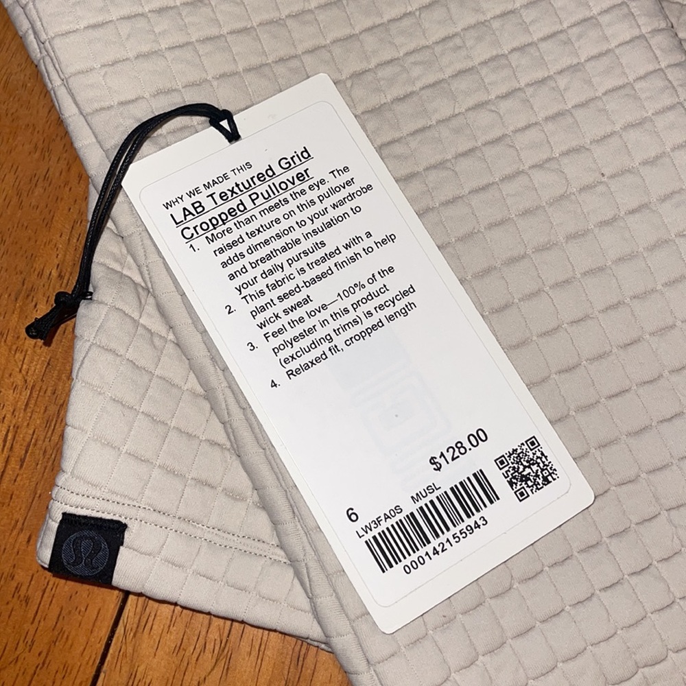 Lululemon LAB Textured Grid Cropped Pullover - Picture 3 of 3